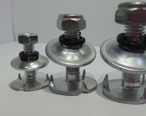 �����ζ���˨