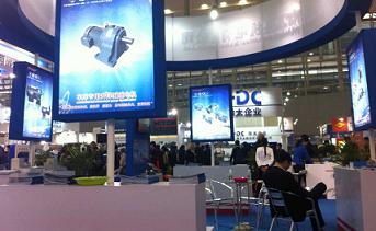 ���ô��(gu��)�H늙C(j��)�O(sh��)��չ�[��(hu��) jiangtudianzi.com